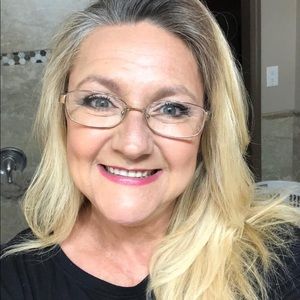 Meet your Posher, Tonya